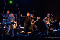 Willy Wagner Bassist mit Bobby Kimball live