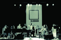 Willy Mit Glashaus 2001